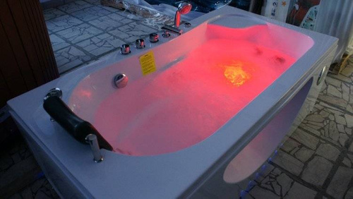 WANNA SPA Z HYDROMASAŻEM JACUZZI AQUAPEUTIC AQ-1633, PLUS 1-osobowa 168x86x60 cm, lewa