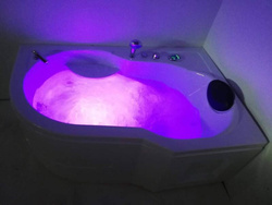 WANNA SPA Z HYDROMASAŻEM JACUZZI AQUAPEUTIC AQ-202, 1-osobowa 150x100x62 cm, prawa