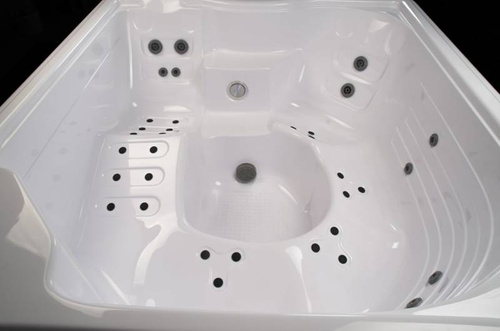 Wanna ogrodowa / zewnętrzna jacuzzi RAVON SPA 05