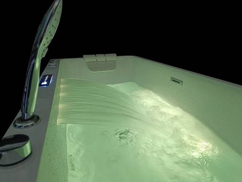 WANNA WOLNOSTOJĄCA SPA Z HYDROMASAŻEM JACUZZI AQUAPEUTIC AQ-1801A PRESTIGE 1-osobowa 150x75x58 cm