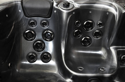 WANNA ZEWNĘTRZNA Z HYDROMASAŻEM AQUAPEUTIC 1661, 5-osobowa 200x200x80 cm, z obudową