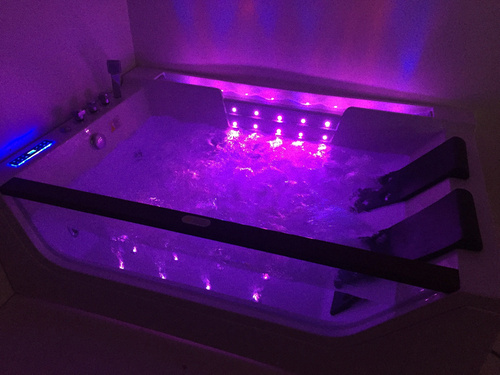 WANNA SPA Z HYDROMASAŻEM JACUZZI AQUAPEUTIC AQ-810, 2-osobowa 180x120x61cm lewa