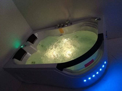 WANNA SPA Z HYDROMASAŻEM JACUZZI AQUAPEUTIC AQ-1665, 2-osobowa, 180x120x63 cm, lewa