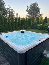 Wanna ogrodowa / zewnętrzna jacuzzi RAVON SPA GOLD