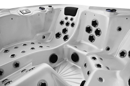 WANNA ZEWNĘTRZNA Z HYDROMASAŻEM AQUAPEUTIC 1538, 5-osobowa 220x220x99,5 cm