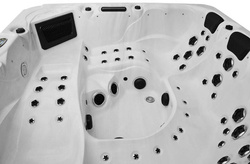 WANNA ZEWNĘTRZNA Z HYDROMASAŻEM AQUAPEUTIC 1343 6-osobowa, 230X230X95 CM