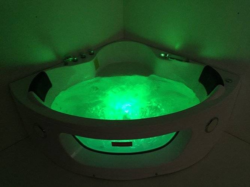 WANNA SPA Z HYDROMASAŻEM JACUZZI AQUAPEUTIC AQ-101 TOP, 2-osobowa 140x140x68cm