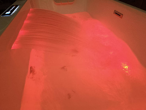 WANNA WOLNOSTOJĄCA SPA Z HYDROMASAŻEM JACUZZI AQUAPEUTIC AQ-1801A PRESTIGE 1-osobowa 150x75x58 cm