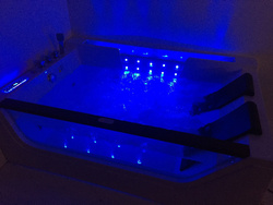 WANNA SPA Z HYDROMASAŻEM JACUZZI AQUAPEUTIC AQ-810, 2-osobowa 180x120x61cm lewa