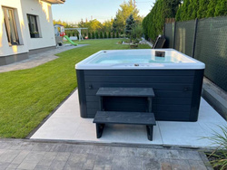 Wanna ogrodowa / zewnętrzna jacuzzi RAVON SPA GOLD