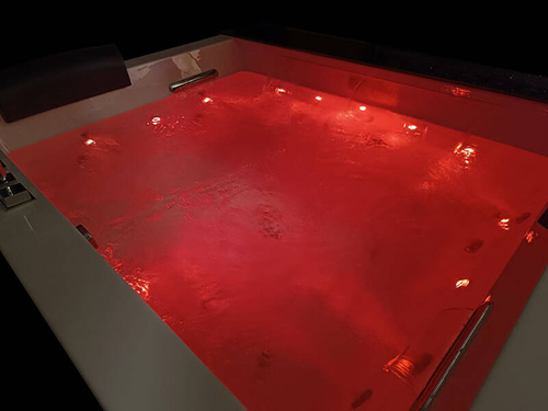 DUŻA WANNA SPA Z HYDROMASAŻEM JACUZZI AQUAPEUTIC AQ-185 2-osobowa 180x150x72cm