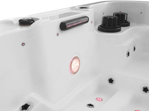 WANNA ZEWNĘTRZNA Z HYDROMASAŻEM AQUAPEUTIC 1313, 5-osobowa, 220x220x95 cm