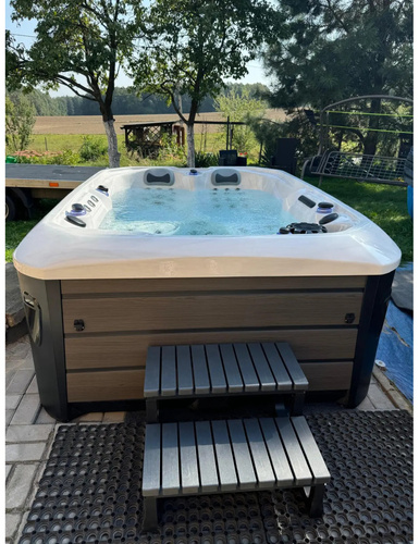 WANNA RAVONSPA  Spa MAJESTIC  - Wanna ogrodowa / zewnętrzna jacuzzi