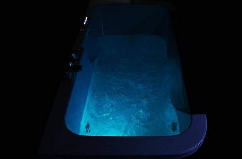 WANNA SPA Z HYDROMASAŻEM JACUZZI AQUAPEUTIC AQ-61, 1-osobowa, 170x85x62 cm, prawa