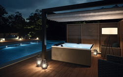 Wanna z hydromasażem Divina M Outdoor SPA Plus Novellini, 190x140x75 cm