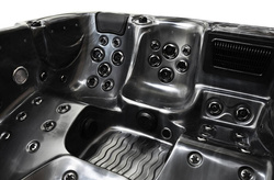 WANNA ZEWNĘTRZNA Z HYDROMASAŻEM AQUAPEUTIC 1661, 5-osobowa 200x200x80 cm, z obudową