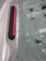 WANNA ZEWNĘTRZNA Z HYDROMASAŻEM AQUAPEUTIC 1538, 5-osobowa 220x220x99,5 cm