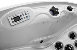 WANNA ZEWNĘTRZNA Z HYDROMASAŻEM AQUAPEUTIC 1538, 5-osobowa 220x220x99,5 cm