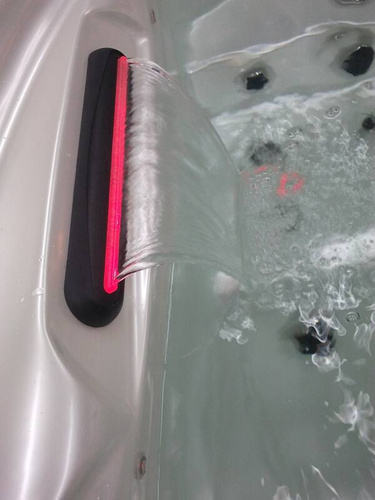 WANNA ZEWNĘTRZNA Z HYDROMASAŻEM AQUAPEUTIC 1538, 5-osobowa 220x220x99,5 cm